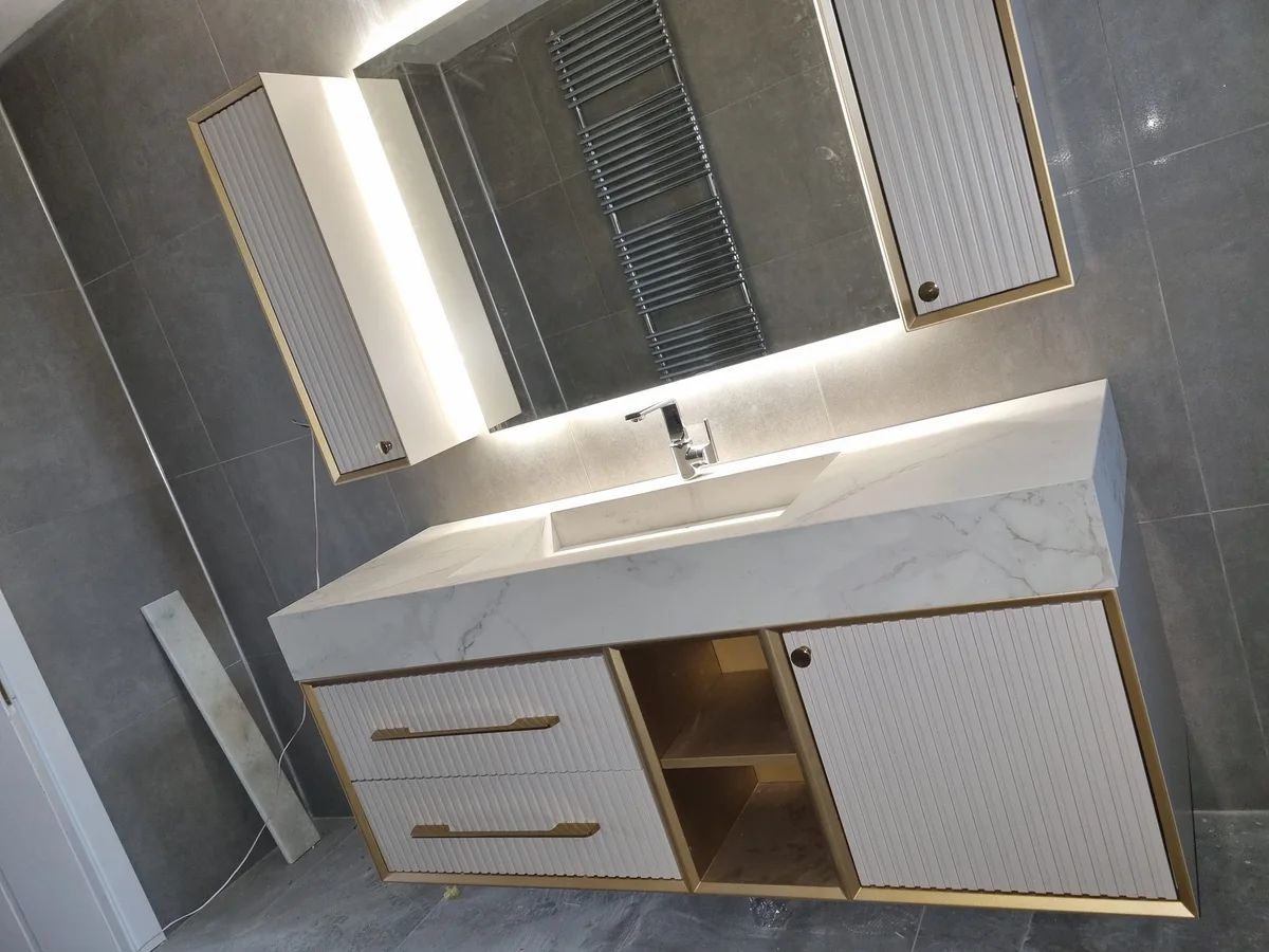 Beyaz Banyo Dolabı — görünüm 06