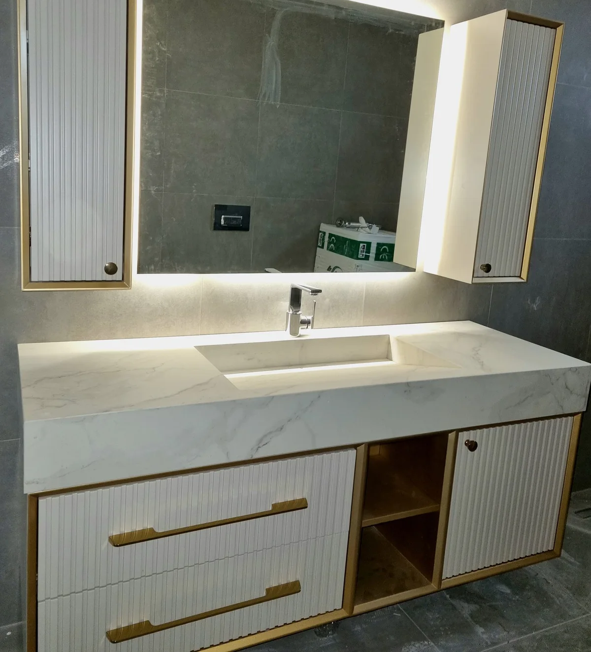 Beyaz Banyo Dolabı — görünüm 07